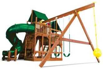 Backyard playset ideas for choosing the right size for a New Jersey yard